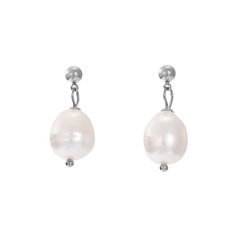 Natural Short Hung Pearl Earrings